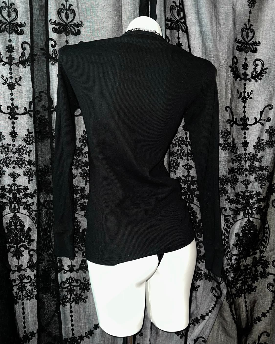 Rock chic black long-sleeve 상품이미지3