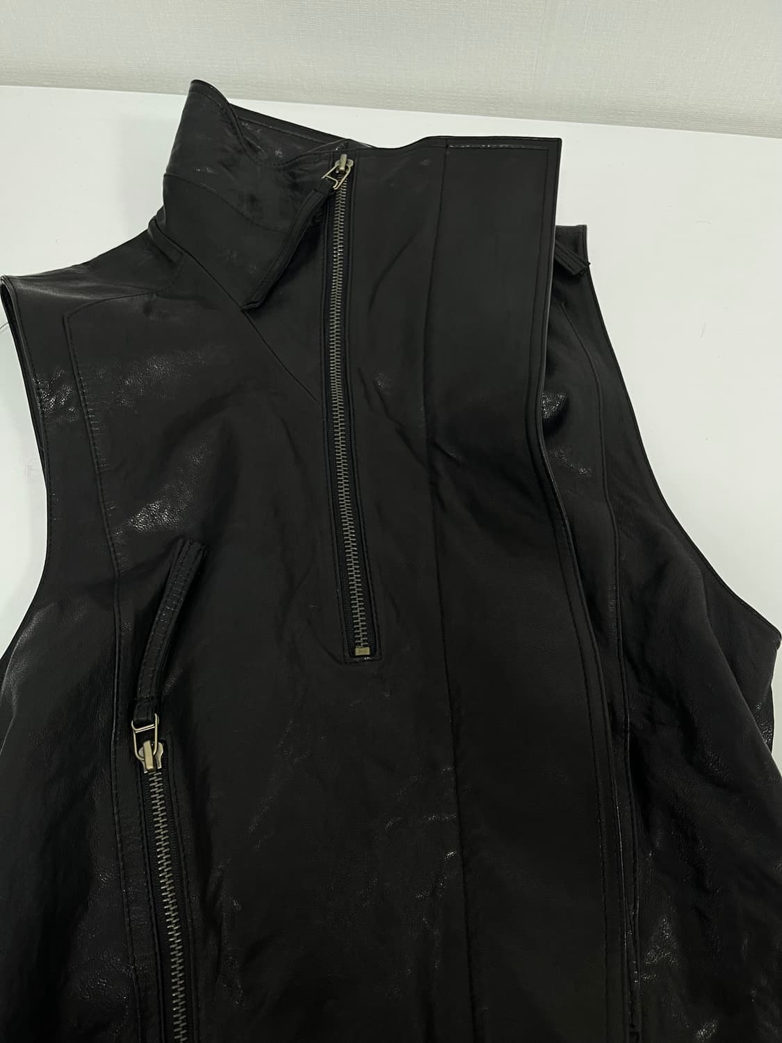 [m] 코데즈컴바인 양가죽 하이넥 셰도우 집 베스트 상품이미지7