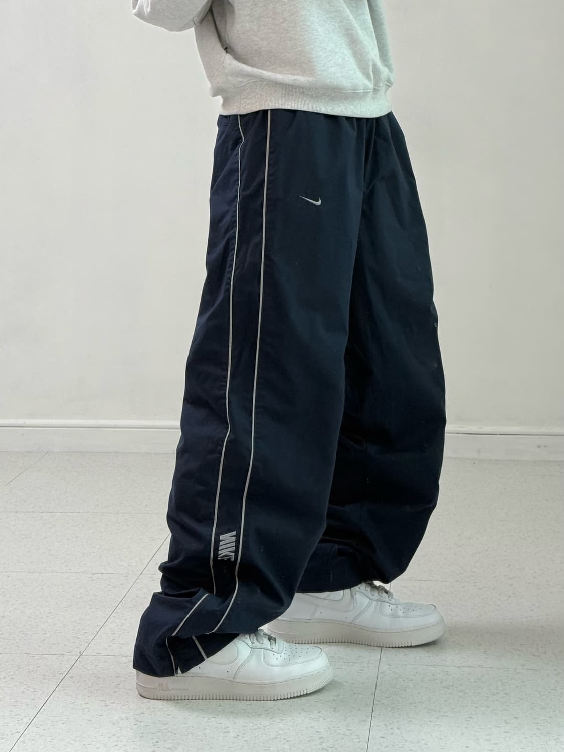 나이키 네이비 로고 팬츠 상품이미지2