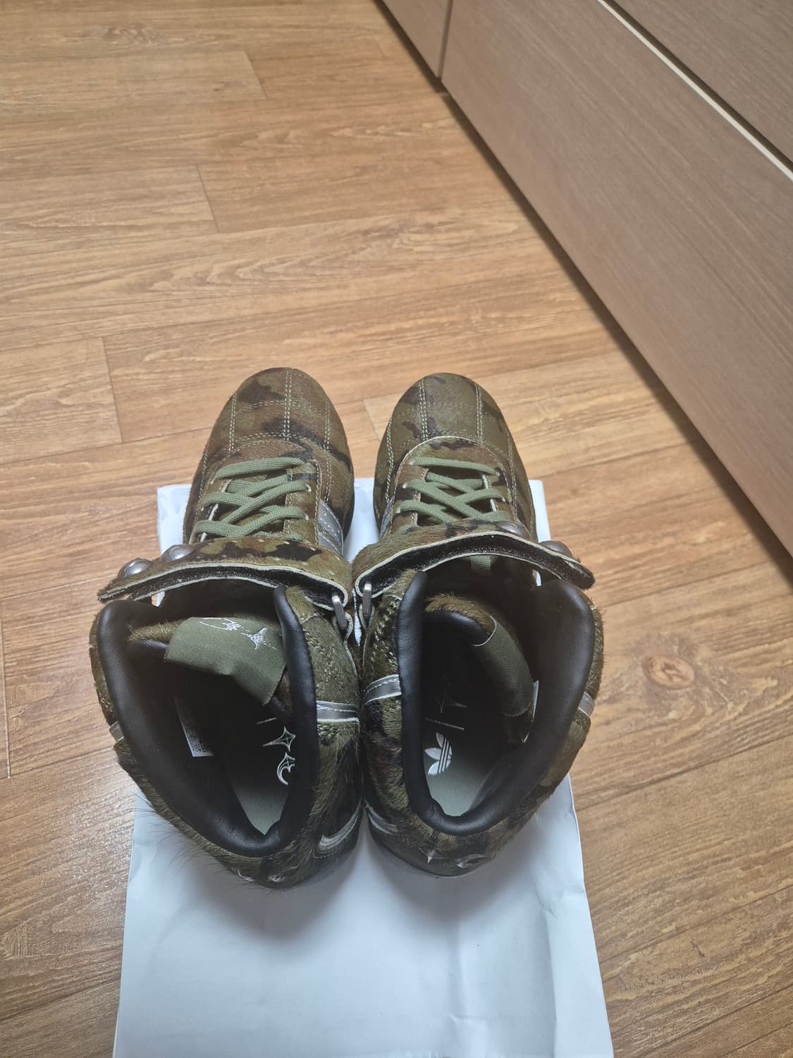 떠그클럽 아디다스 콜라보 신발 225 상품이미지4