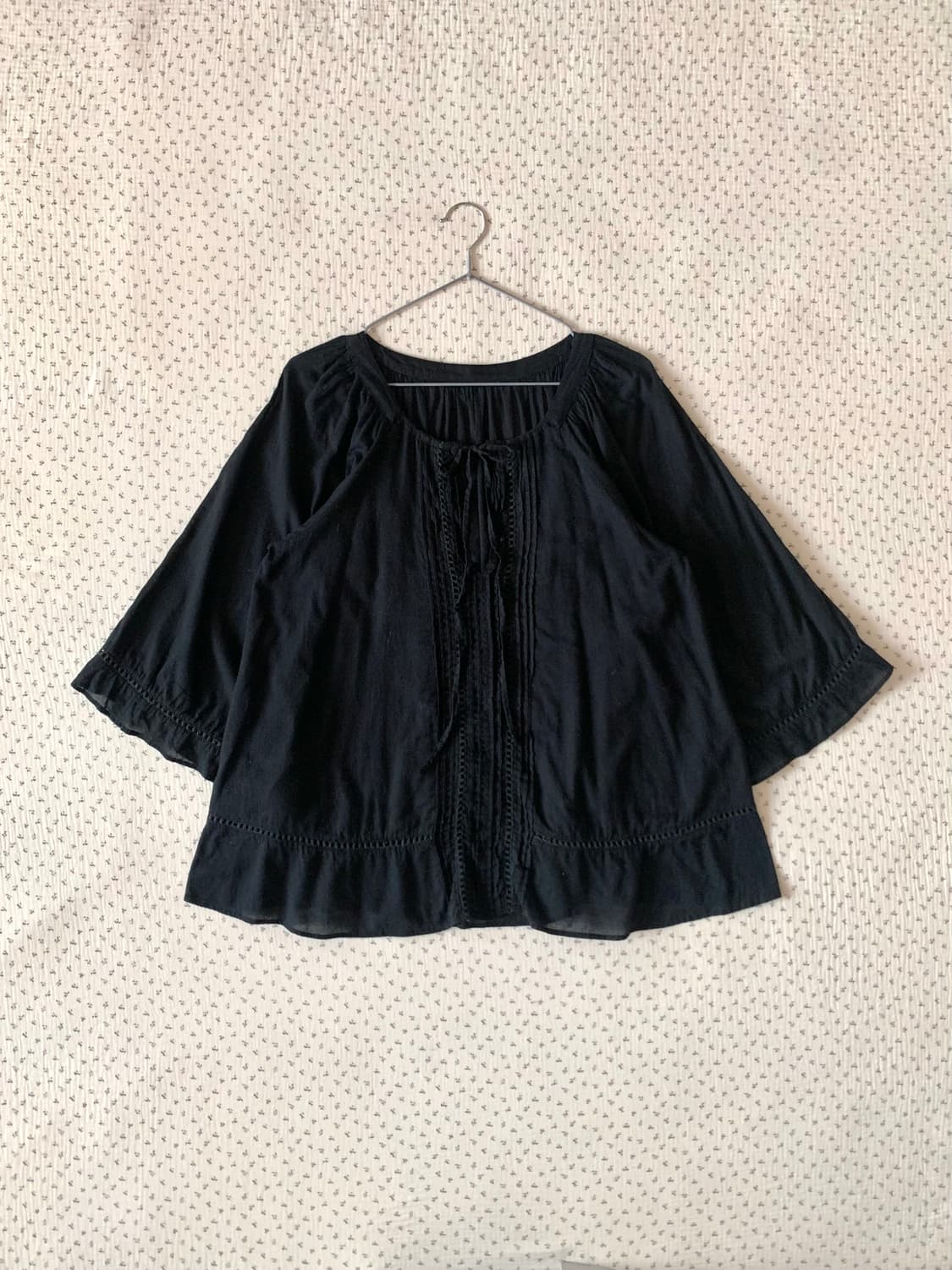 아사면 블랙 모리 케이프핏 블라우스 상품이미지2