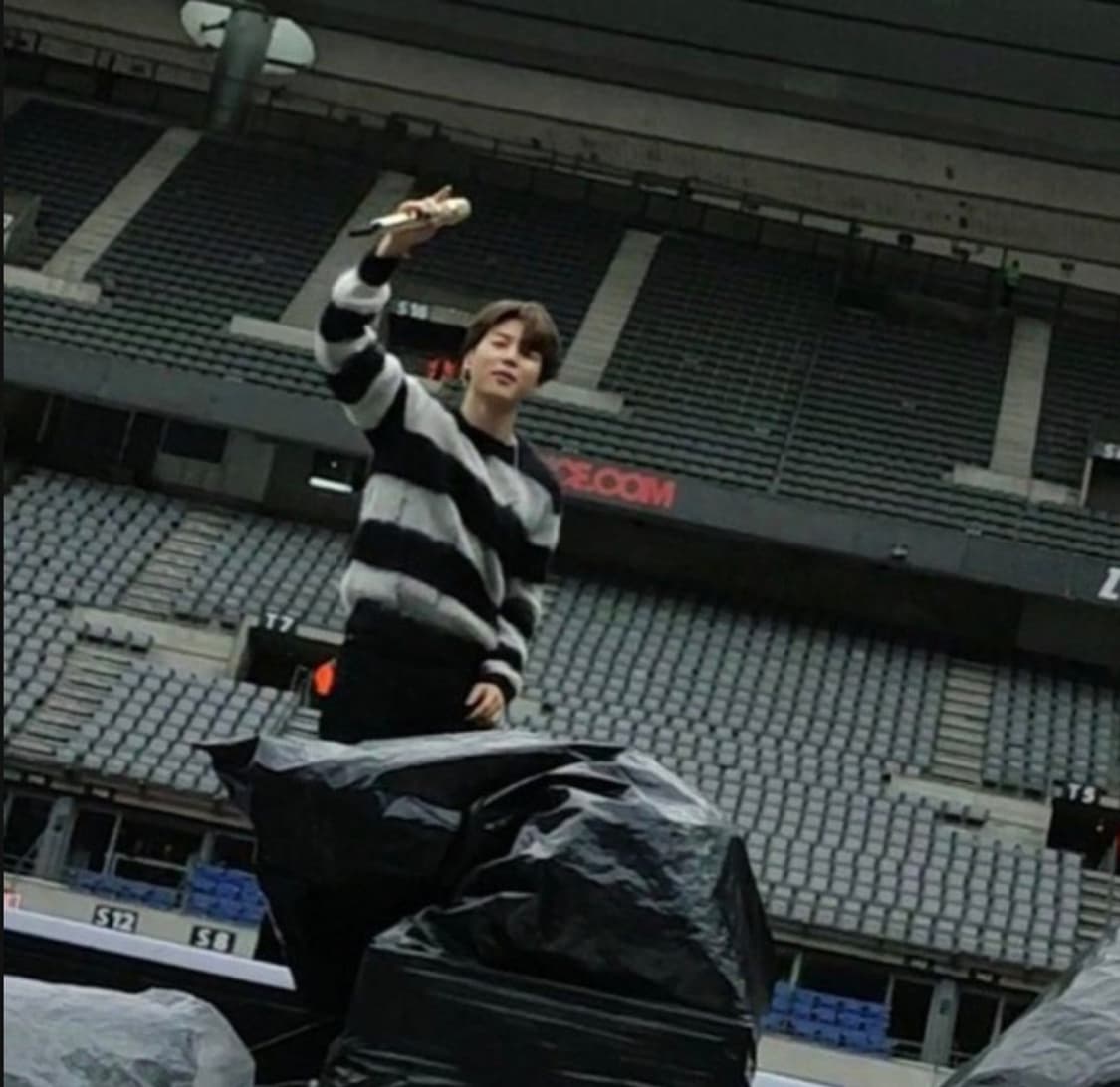 [XXL] Saint Laurent 18AW 디스트로이드 모헤어 니트 상품이미지6