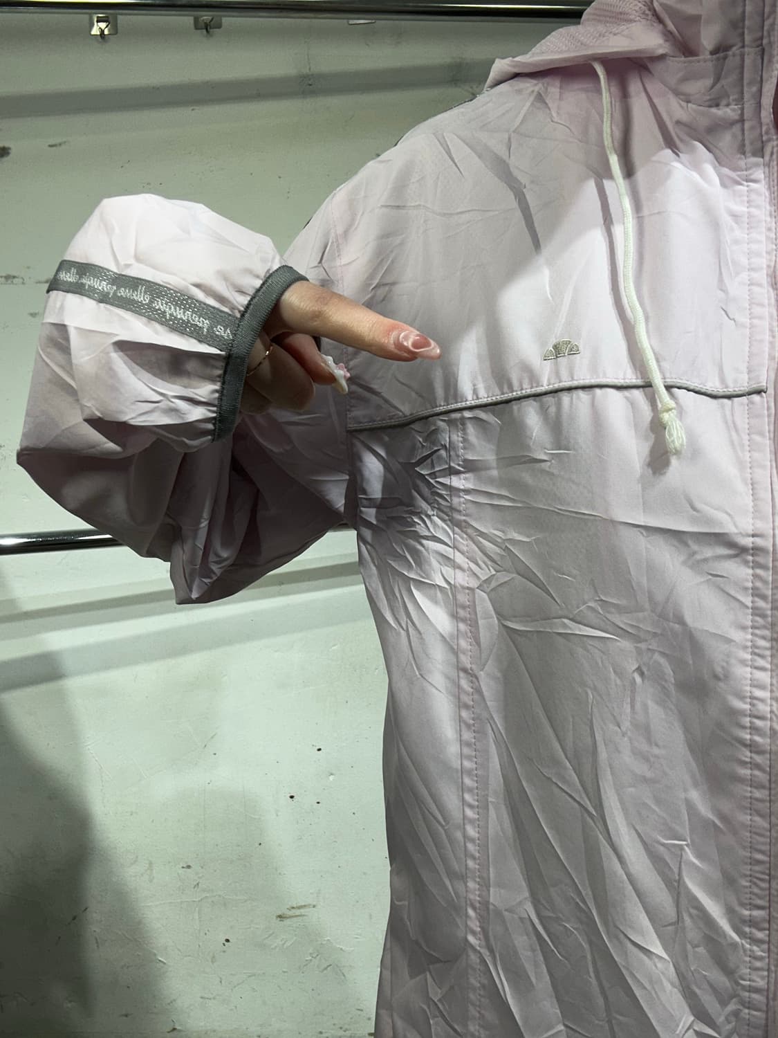 엘레쎄 딸기우유 핑크 바람막이 후드 트랙 자켓 L 상품이미지4