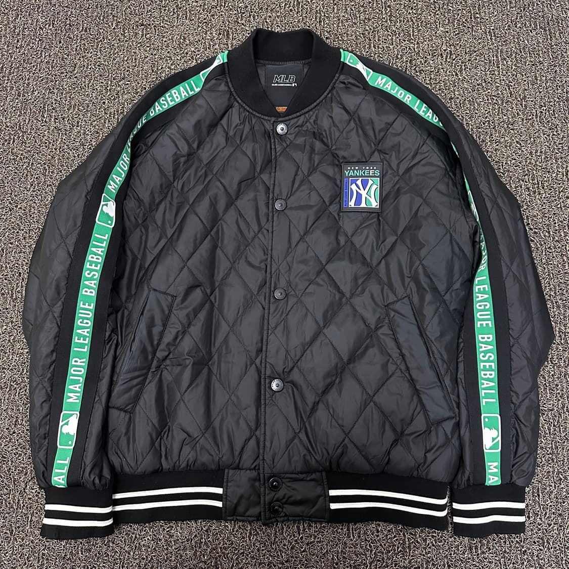 MLB 엠엘비 뉴욕 양키스 퀼팅 야구 점퍼 95(M) 상품이미지1
