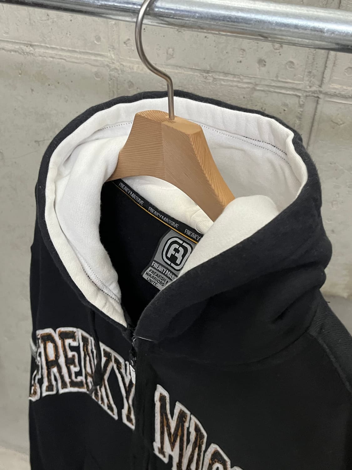 FREAKY MASSIVE HOOD ZIP-UP (XL) 상품이미지5