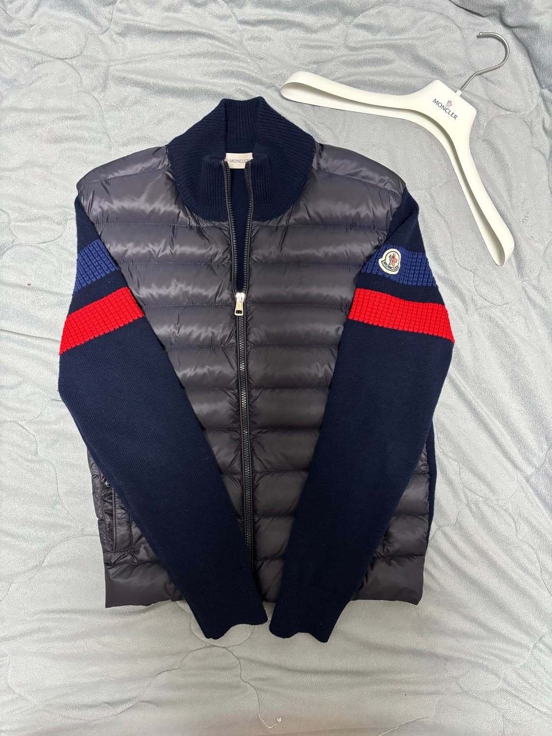 몽클레어 암밴드 니트패딩 상품이미지1