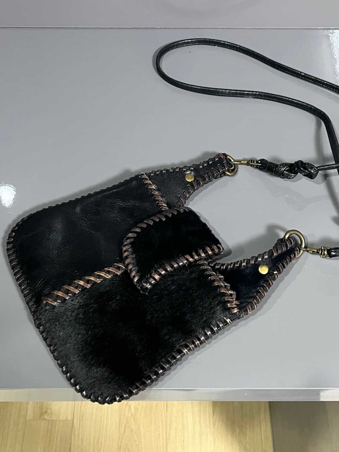 송치가죽 미니백 상품이미지1