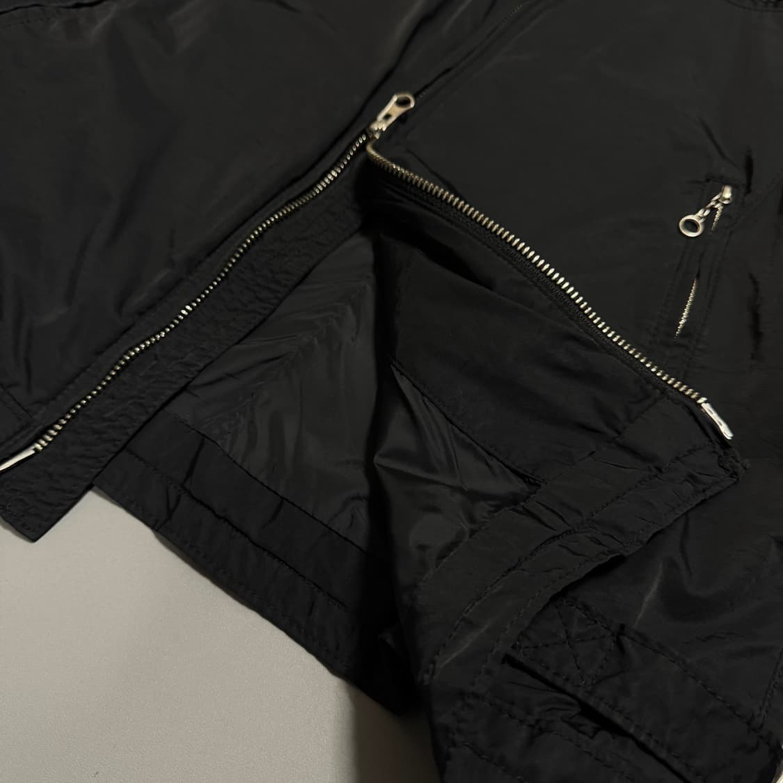 유나이티드 애로우즈 블루라벨 블랙 코튼 나일론 혼방 논칼라 바이커 자켓 상품이미지4