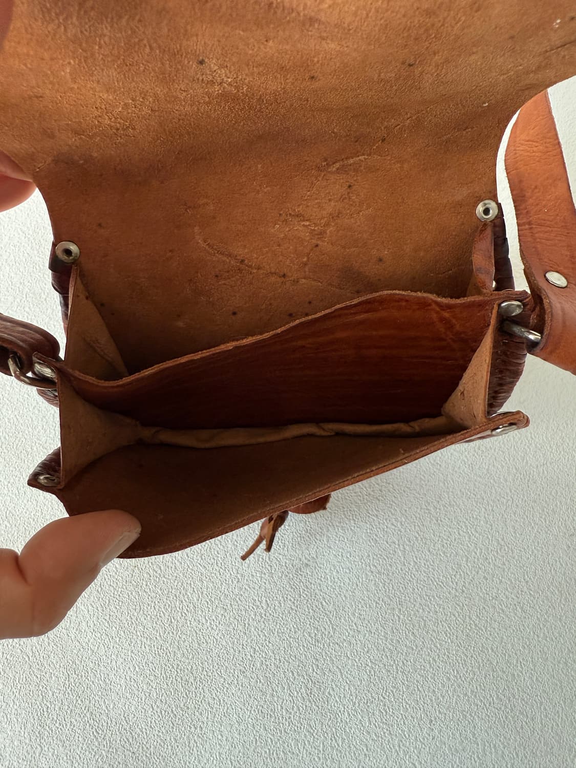 Pre owned 레더 통가죽 크로스백 상품이미지5
