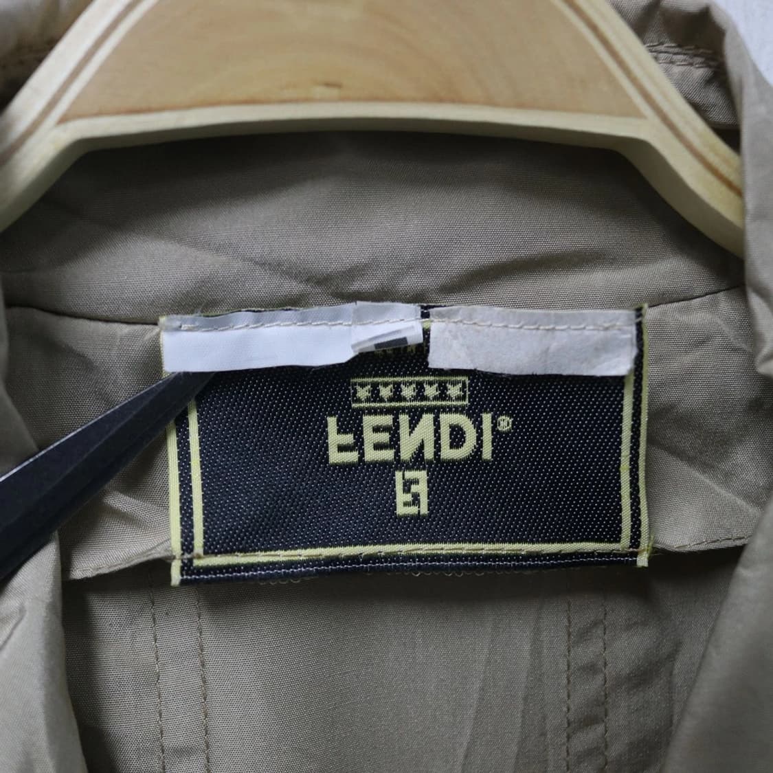 펜디 플레어 트렌치 코트 66869 상품이미지10