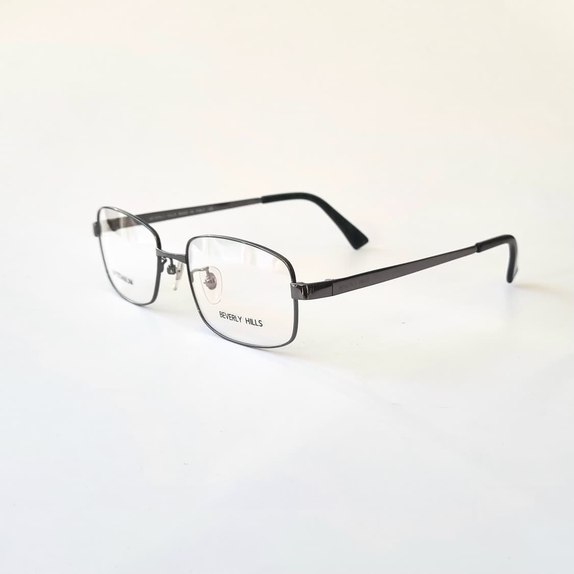 데드스탁 Beverly Hills 프리미엄 베타 티타늄 안경테 상품이미지3