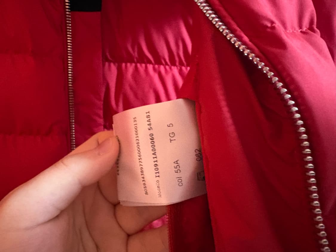 몽클레어 패딩조끼 ALBYT 5사이즈 판매합니다. 상품이미지3