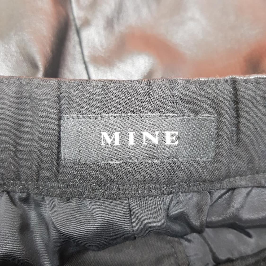 한섬 마인 MINE 2022 레더  골드 버튼 쇼츠 61-90사이즈 상품이미지6