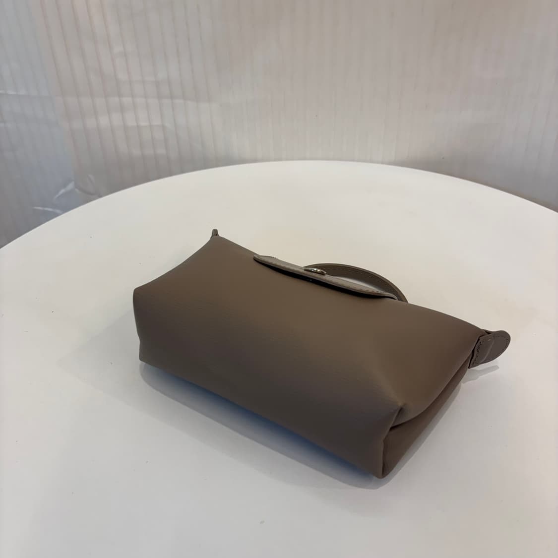 정품 롱샴 르플리아쥬 시티 핸들 파우치백     상품이미지7