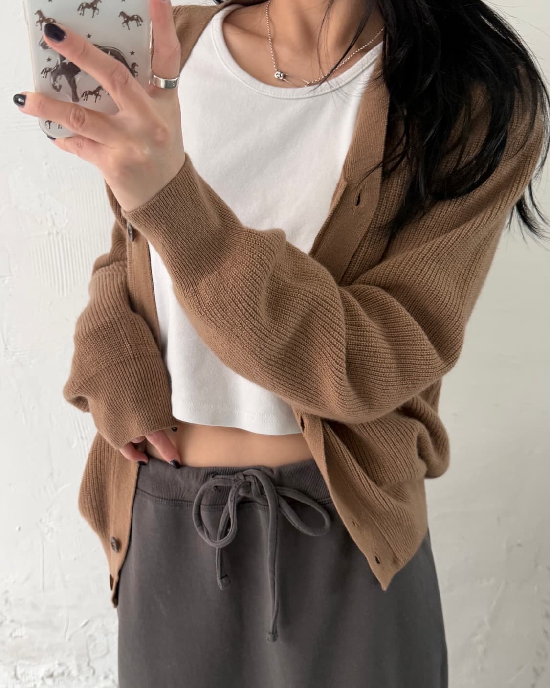 A.P.C. 아페쎄 카멜컬러 브이넥 니트 가디건 상품이미지1