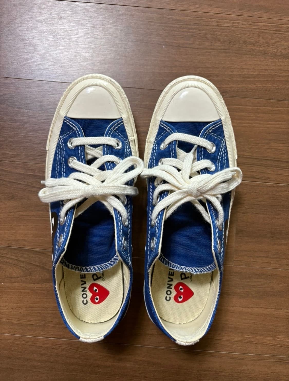 컨버스 x 플레이 꼼데가르송 척 70 로우 블루 쿼츠 240 상품이미지3