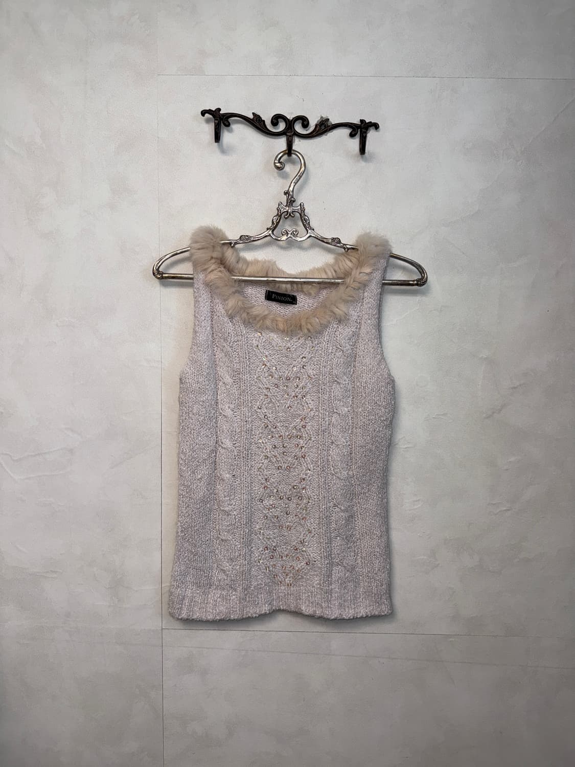 Baby pink mohair rabbit fur trimming 나시 상품이미지1