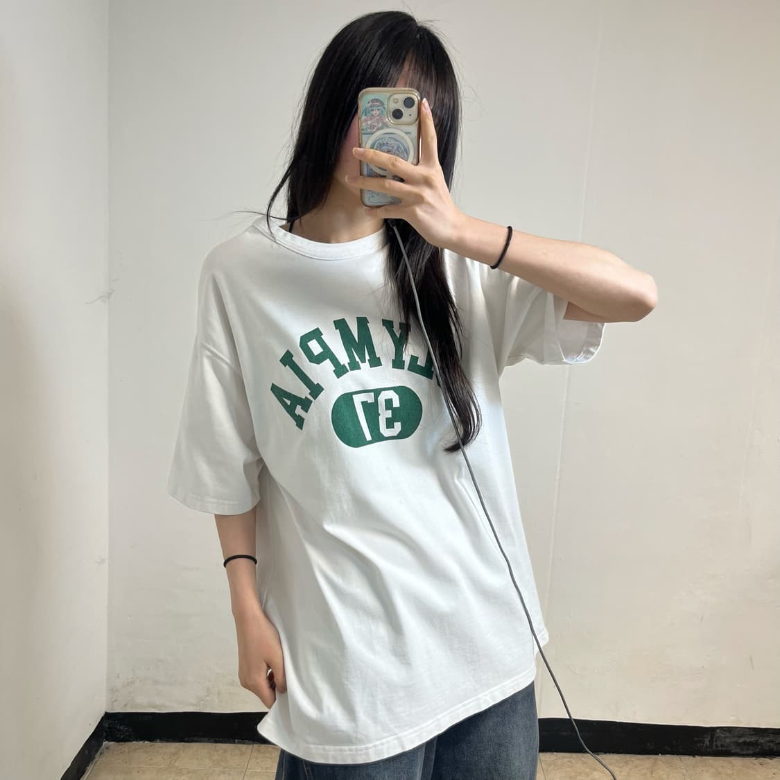 Outstanding T-Shirt  상품이미지2