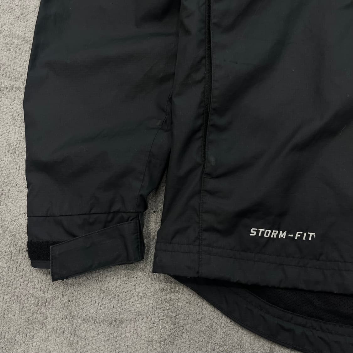 S 나이키 스톰핏 후드 투웨이 블랙 바람막이 상품이미지3