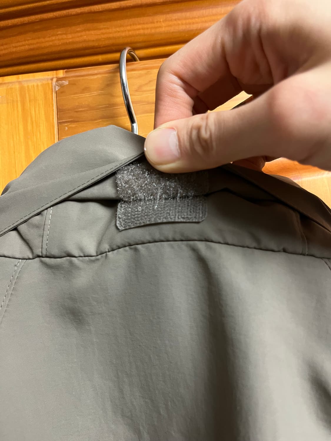 유니클로 브라운 바람막이 상품이미지10