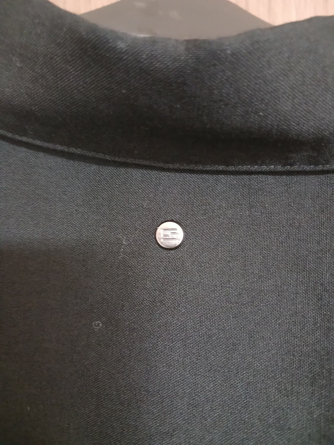 시스템옴므2024 남성 블랙 울 셔츠105 상품이미지3