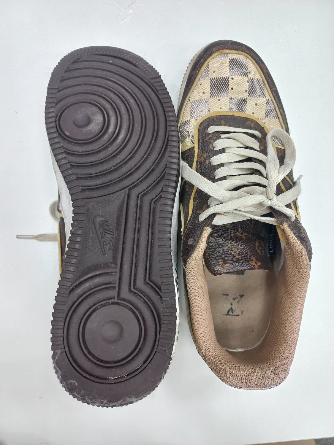 루이비통x나이키 에어포스1 브라운 모노그램 265mm 상품이미지4