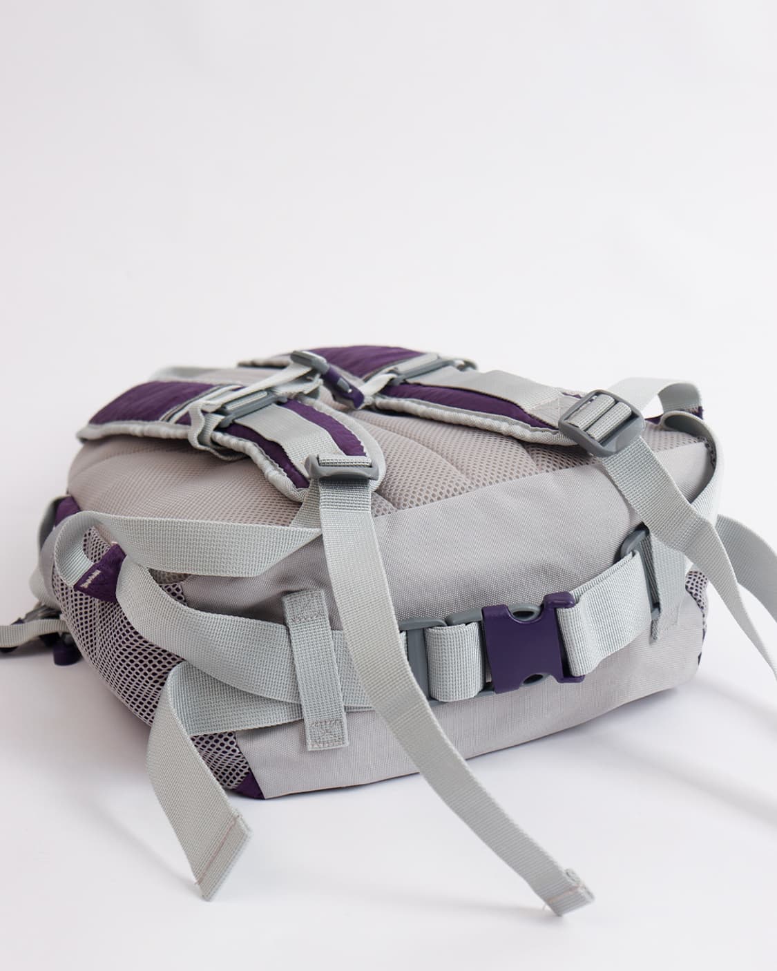 [COLEMAN] 퍼플 메쉬 디테일 백팩 상품이미지9