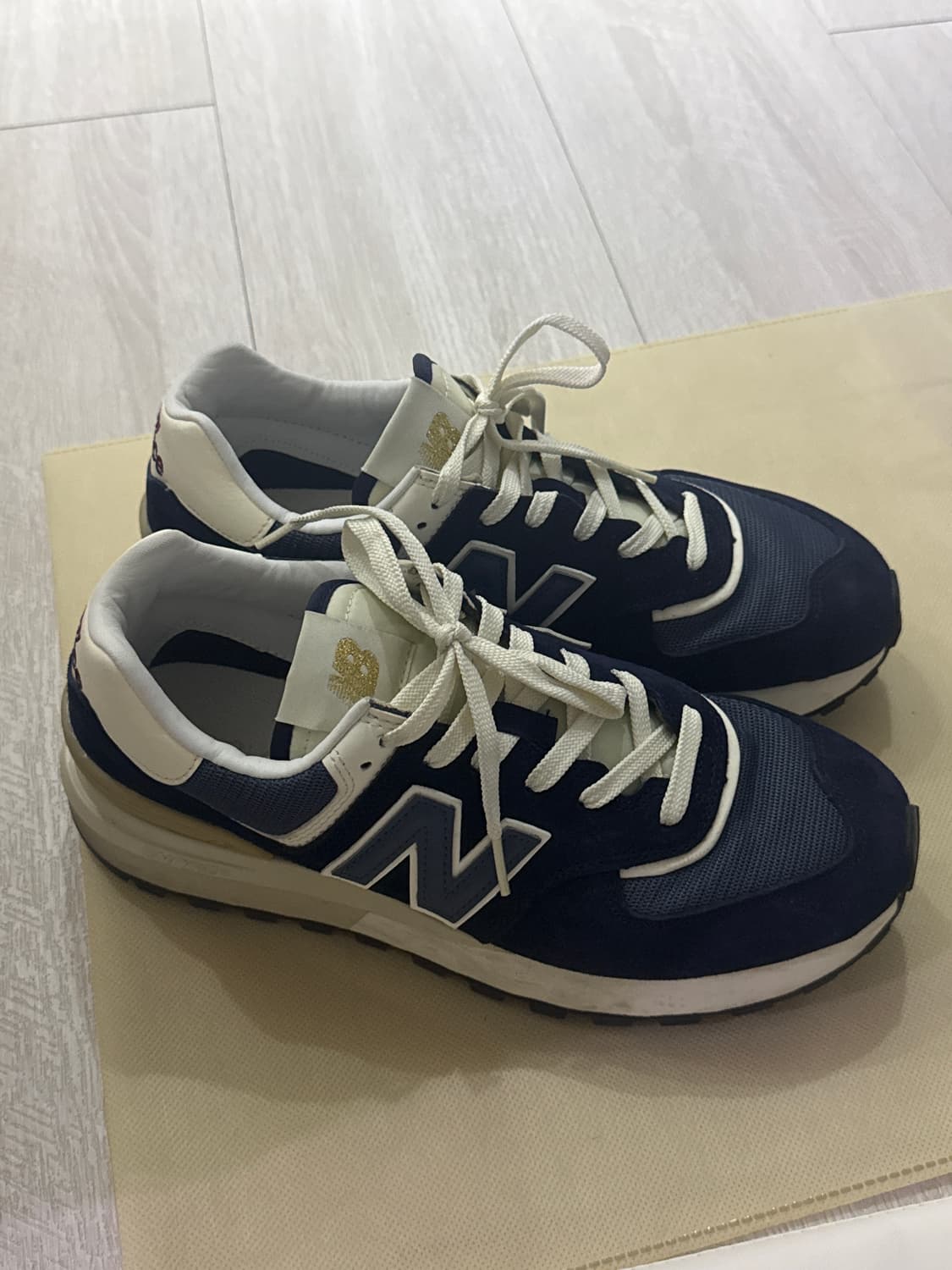 뉴발란스 574 레거시 네이비 상품이미지1