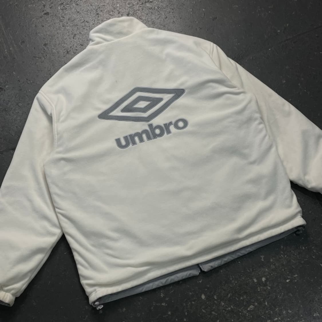 105 엄브로 리버시블 후리스 자켓 상품이미지8