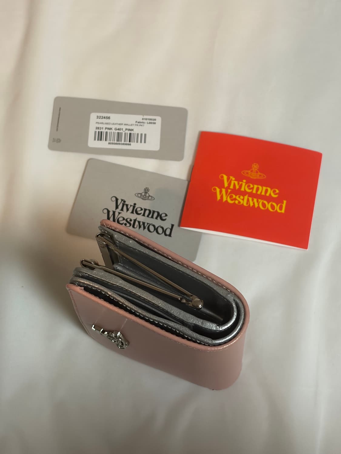 비비안웨스트우드 핑크실버 레더 반지갑 (희귀색상) 상품이미지4
