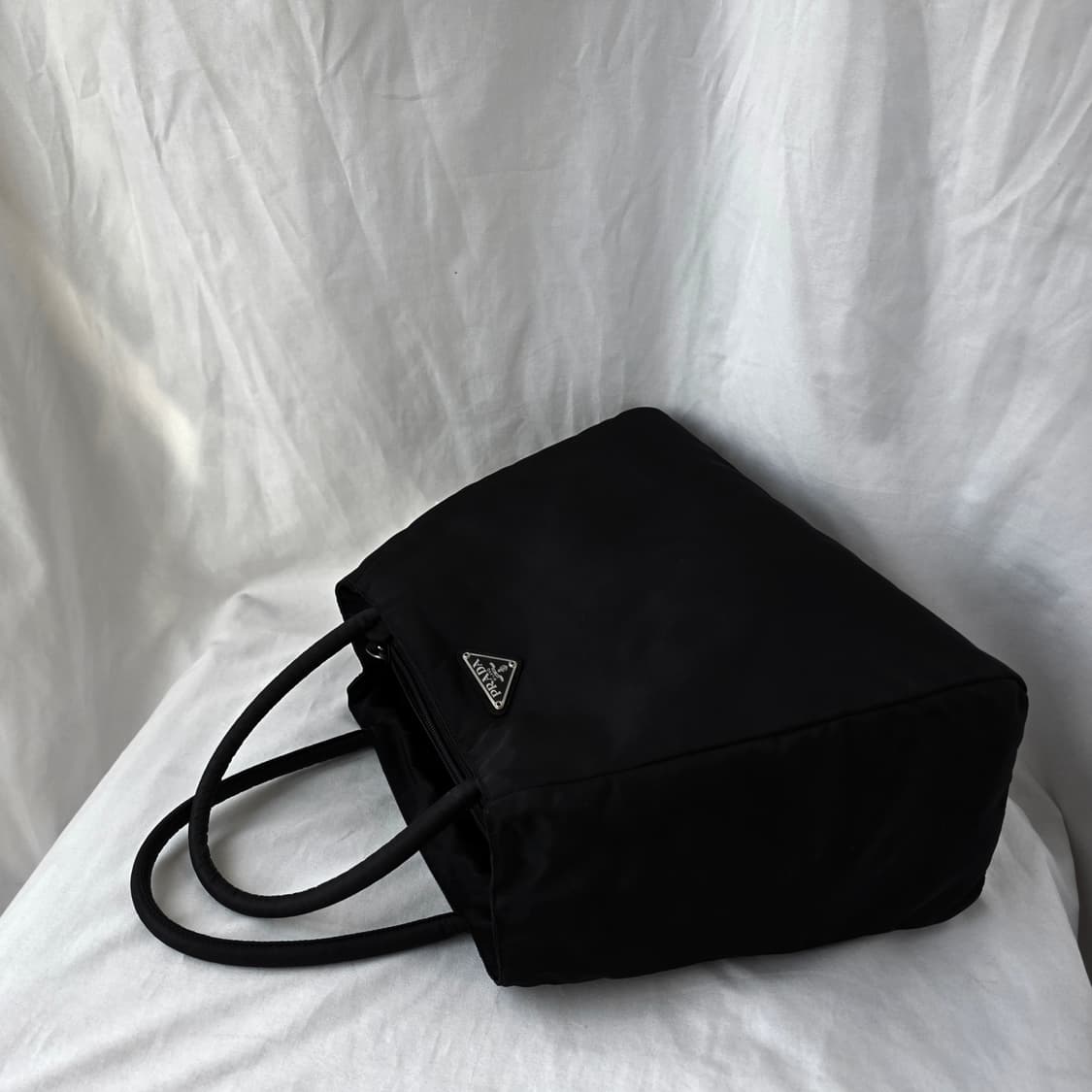 [정품 PRADA] 프라다 포코노 나일론 여성 토트백 상품이미지3