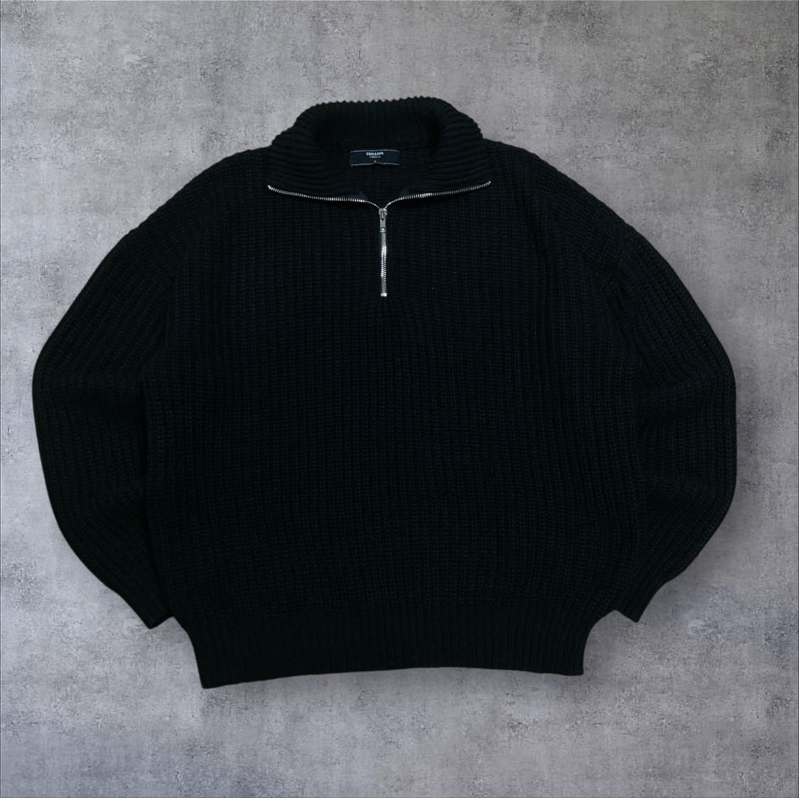 트릴리온 블랙 하프 집업 니트 상품이미지1