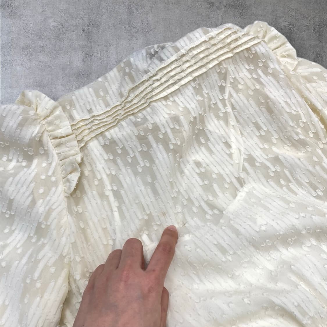 베르니스 크림 보헤미안 프릴 자카드 시스루 미니 원피스 36 상품이미지10