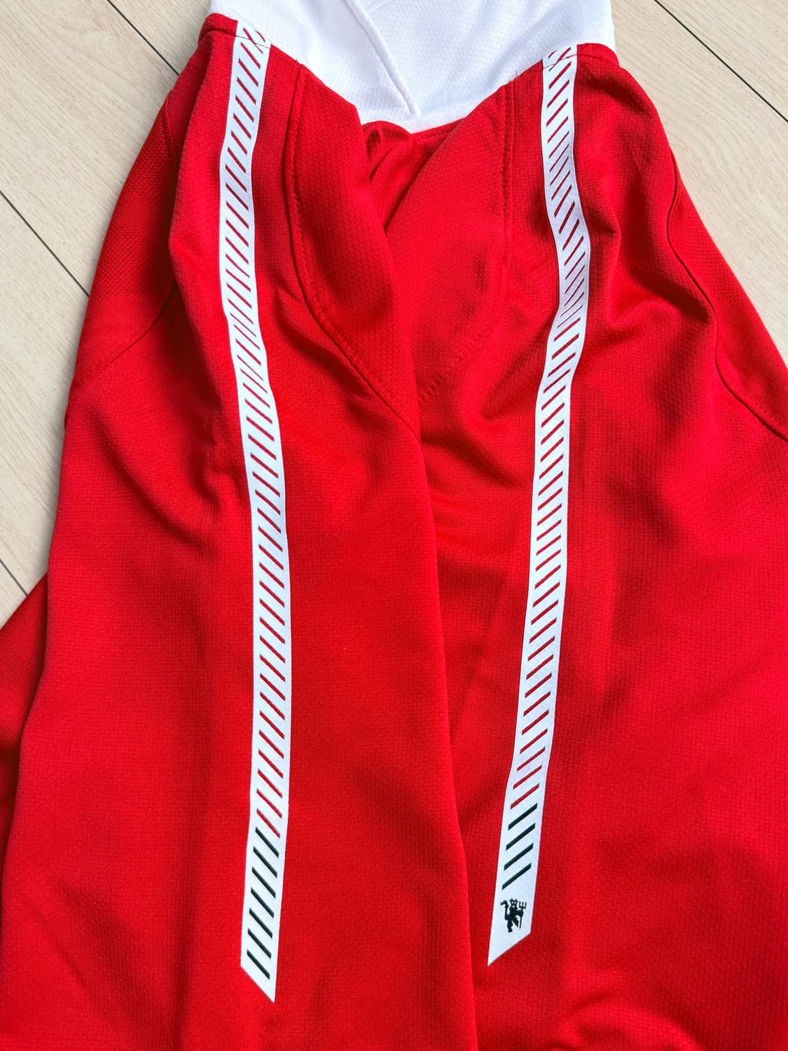 10-11 맨유 홈 상품이미지9