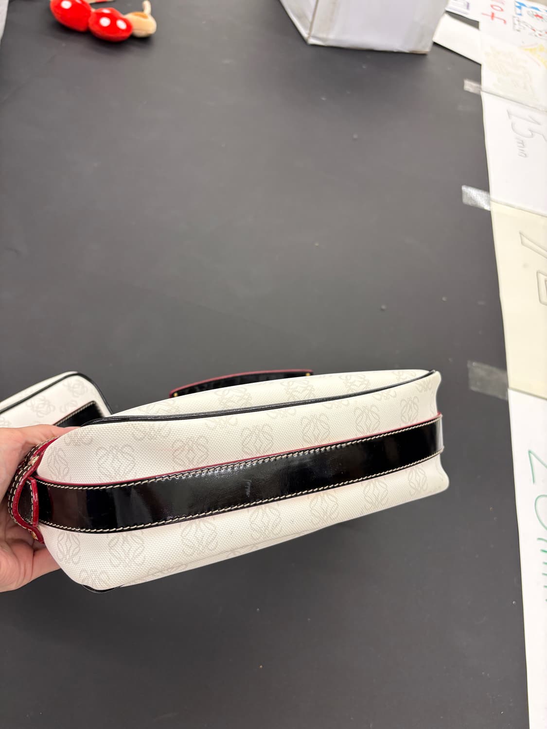 로에베 아나그램 숄더(지갑 및 미니백 가능) 상품이미지7