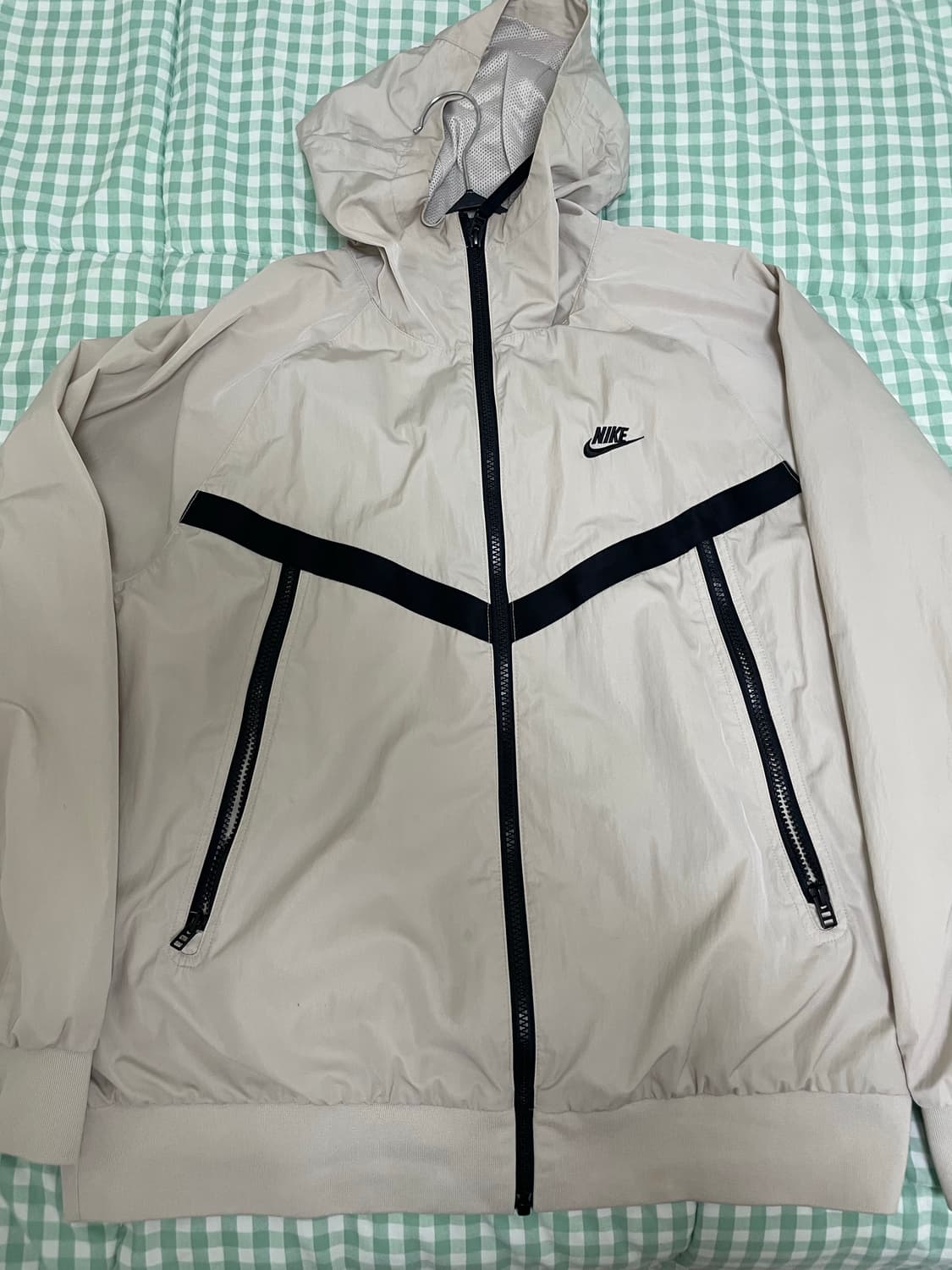 나이키 윈드러너 데저트 샌드 L사이즈 상품이미지1