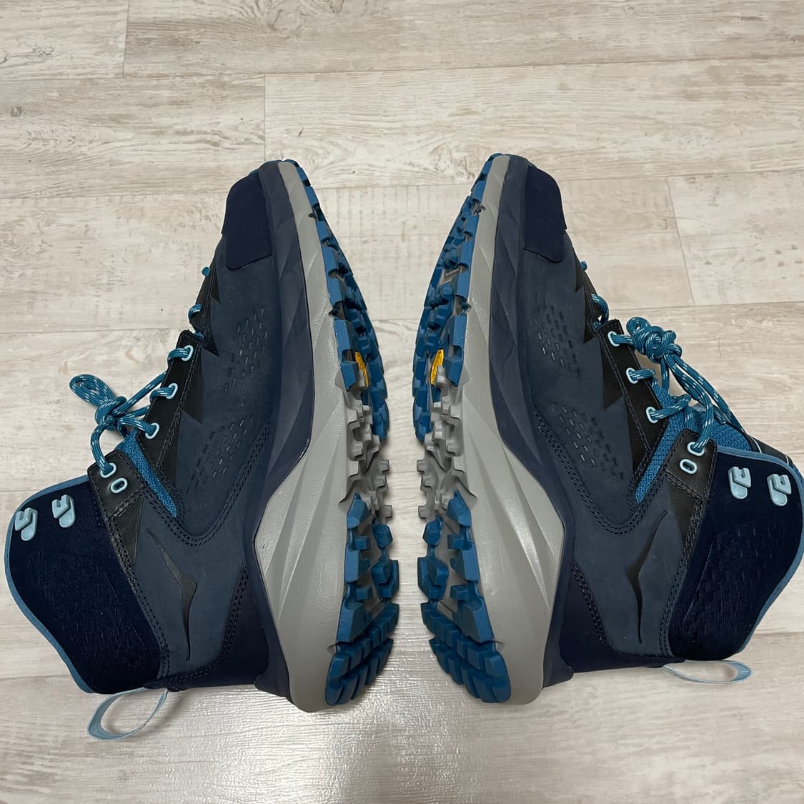 호카 카하1 GTX 등산화 새제품 정품 상품이미지2