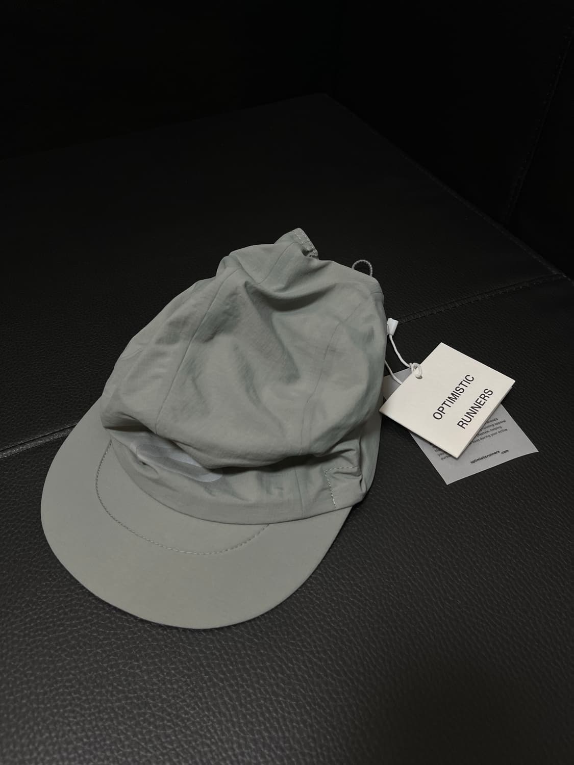 Optimistic Runners 심볼캡 (Light Grey) 상품이미지5