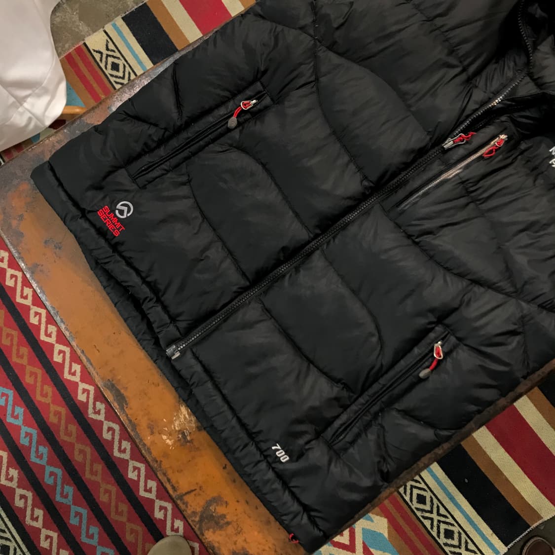 노스페이스 700 블랙 패딩 조끼 베스트 남성 105 사이즈 상품이미지4