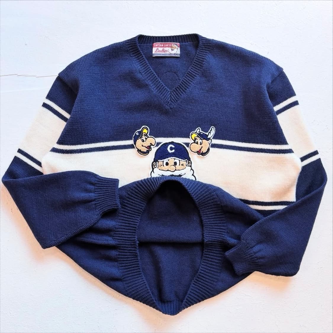 캡틴산타 페이스 패치 스웨터 상품이미지2