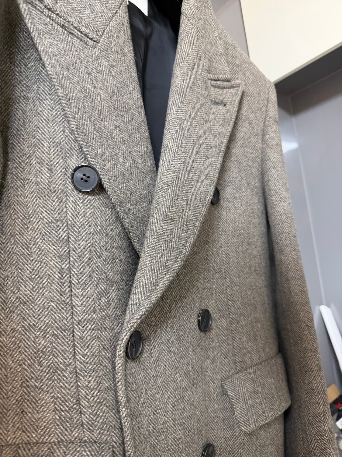 토니웩 23FW 헤링본 더블 코트 상품이미지5