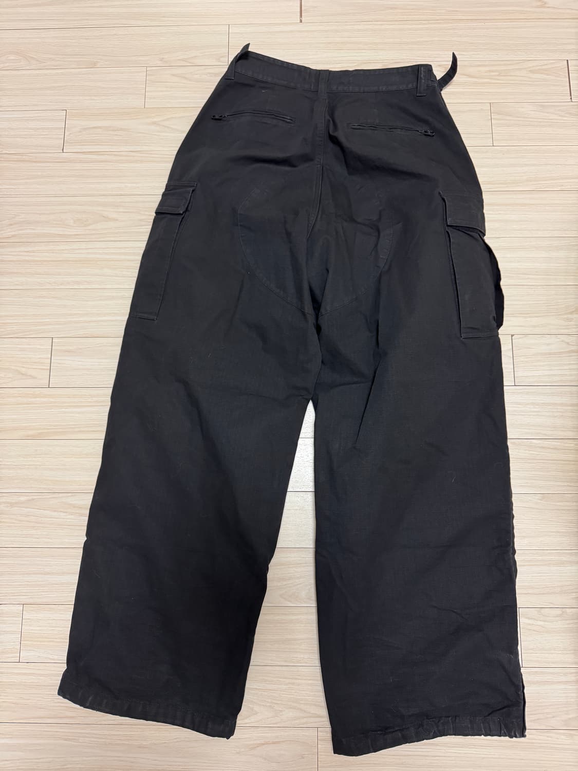 [46] 발렌시아가 풀드 카고팬츠 블랙 상품이미지5