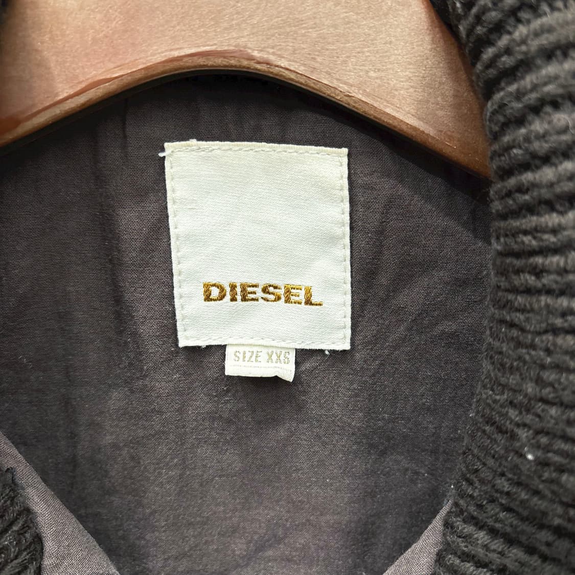 디젤 하이넥 체크 자켓 드로우 스트링 로고 장식 디테일 블랙 레드 상품이미지7