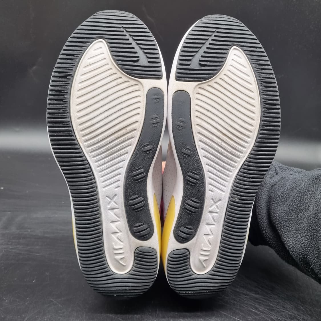 나이키 에어맥스 DIA 여성운동화240 상품이미지3