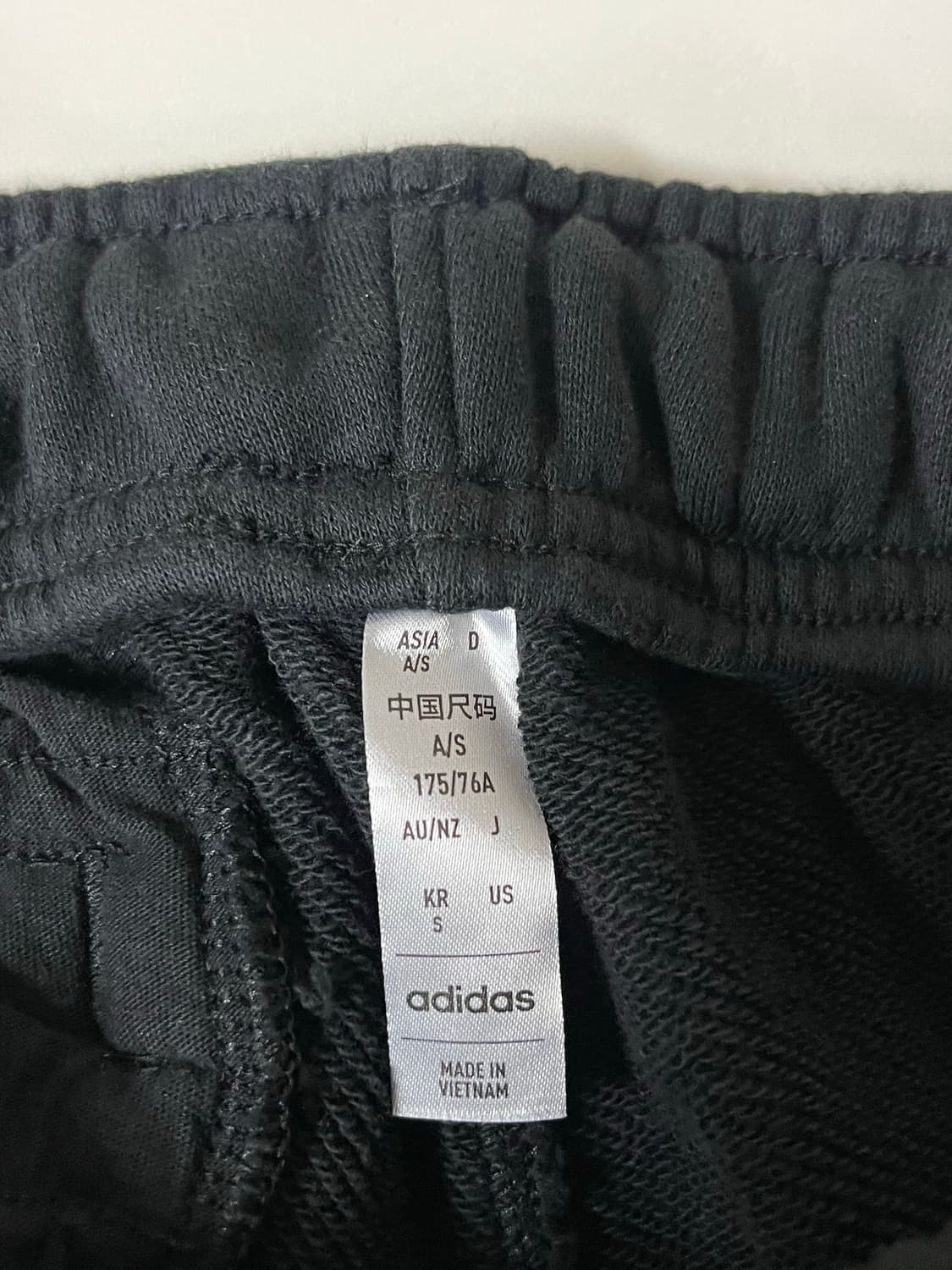 S) 아디다스 에센셜 플러스 트레이닝 팬츠 블랙 상품이미지4