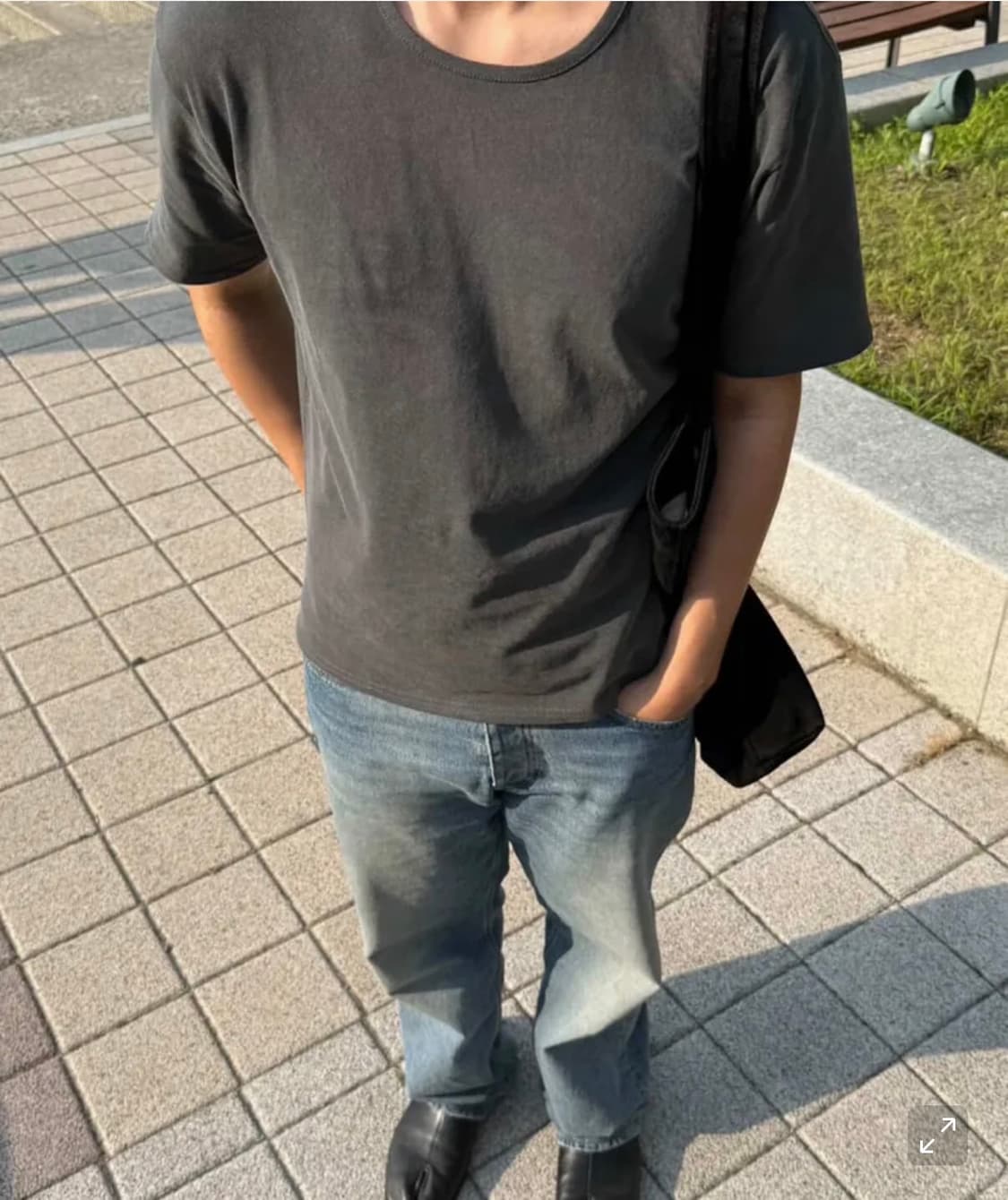 파세르 릴렉스 크롭티 빈티지차콜 상품이미지1