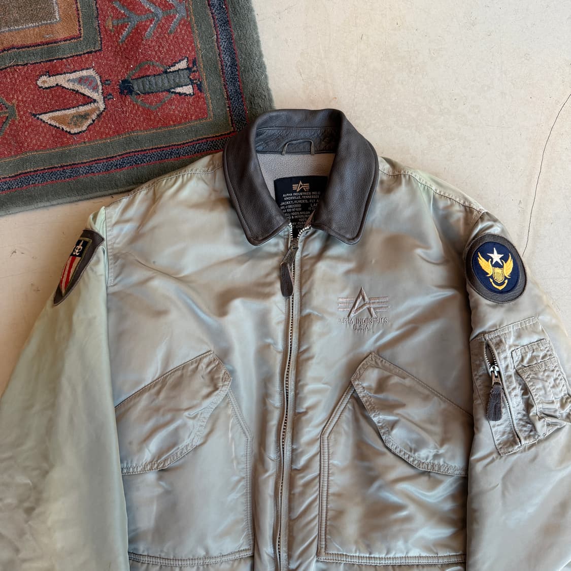 알파 인더스트리 cwu-45 플라이트 자켓 상품이미지3
