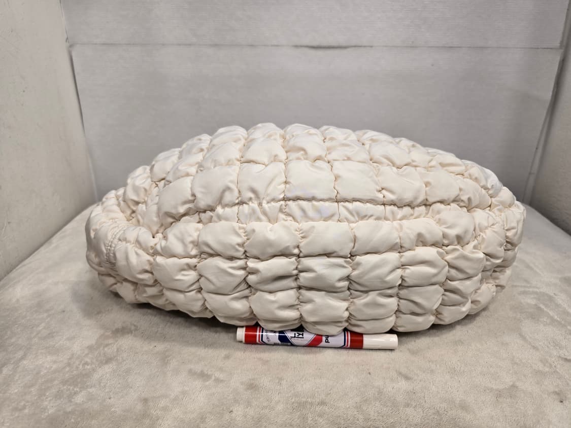 COS 코스 퀼팅 오버사이즈 숄더백 상품이미지5