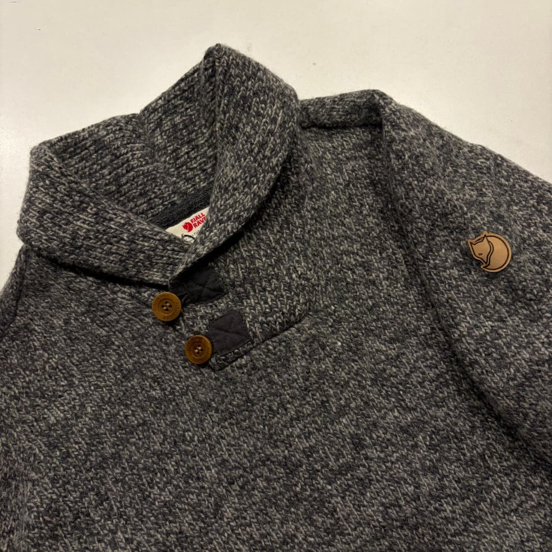 [S] 피엘라벤 Fjallraven 라다 그레이 니트 스웨터 D74 상품이미지3