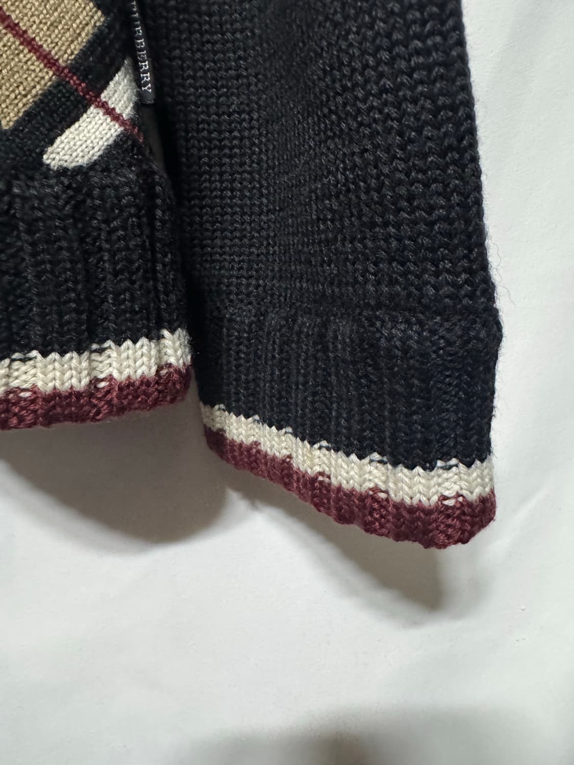 2 버버리 블랙라벨 니트 집업 상품이미지3